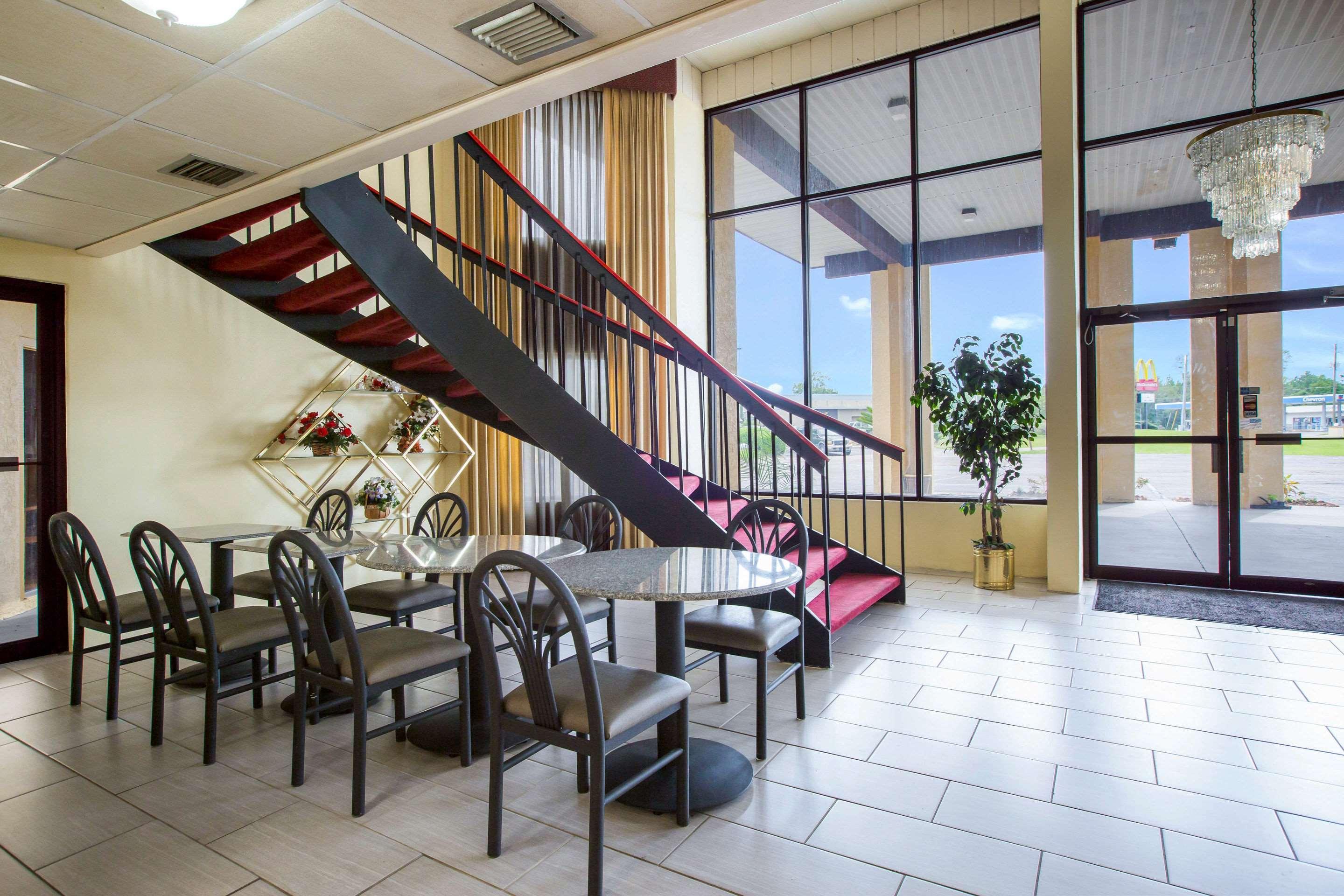 Bonifay 罗德威旅馆酒店 外观 照片
