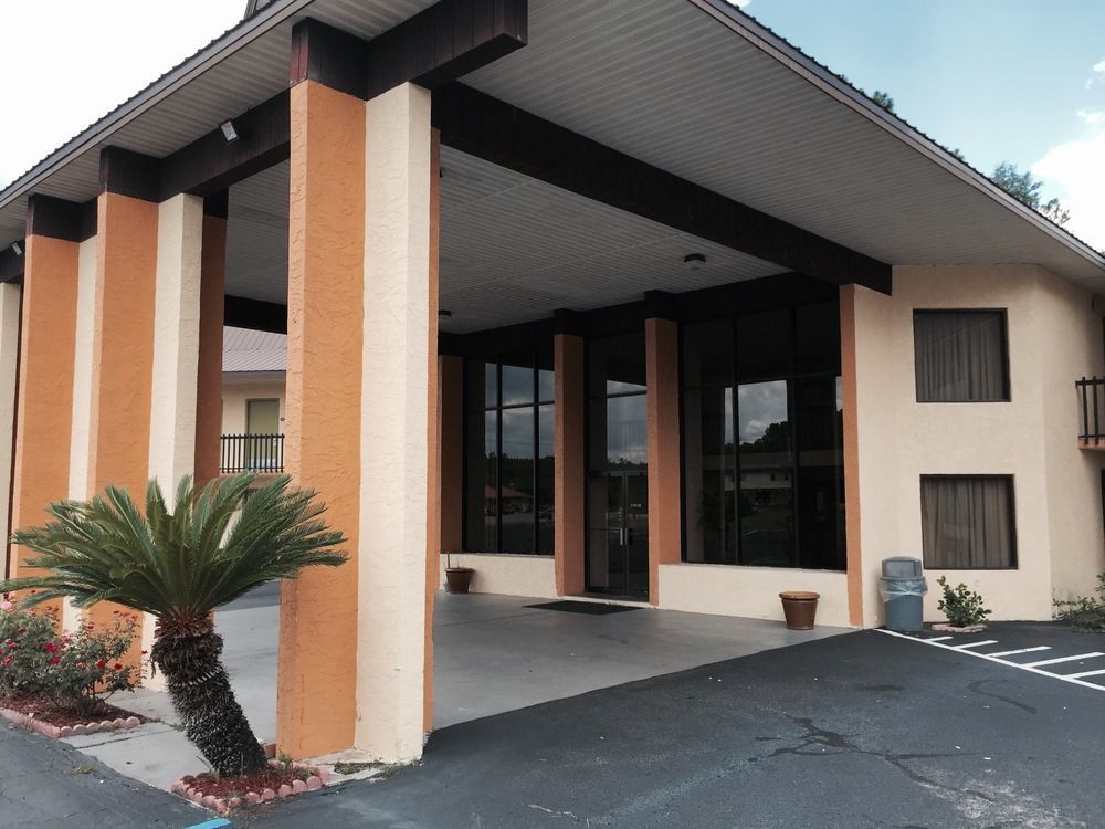 Bonifay 罗德威旅馆酒店 外观 照片