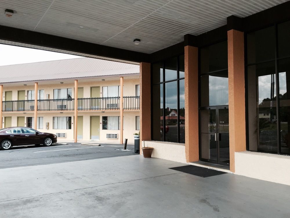 Bonifay 罗德威旅馆酒店 外观 照片