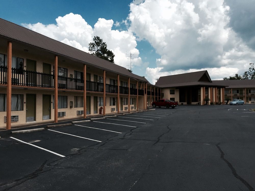 Bonifay 罗德威旅馆酒店 外观 照片